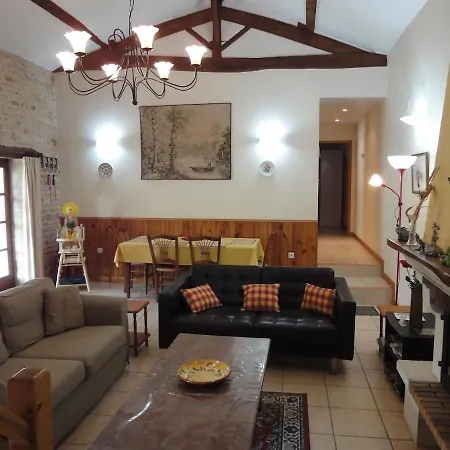 Du Puits De La Barre בית נופש *