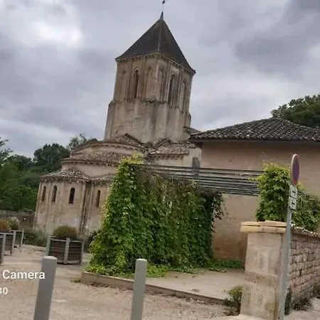 Du Puits De La Barre בית נופש Fontivillie